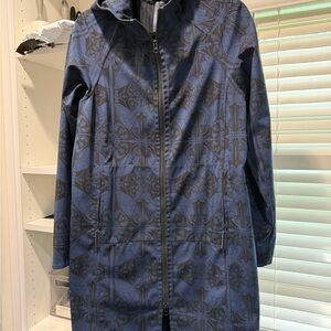 Lululemon Athletica Blue Patterned Trench Coat